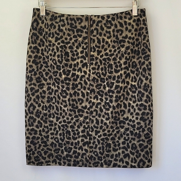 CAbi Jungle Skirt Taupe/Gray/Black Puma Leopard Print Size 4 NWOT - Picture 5 of 15